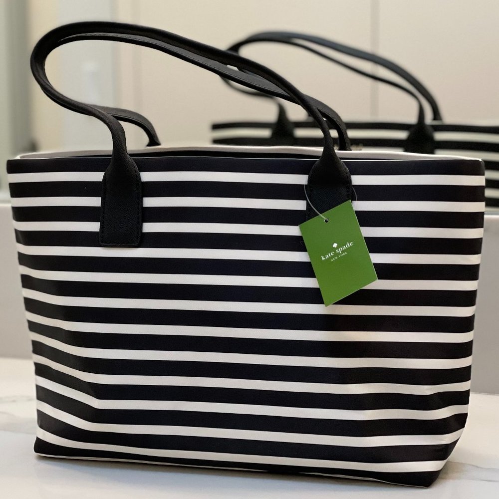 ***NWT KATE SPADE - Classic Nylon Tote***